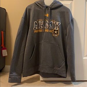 UA men’s hoodie